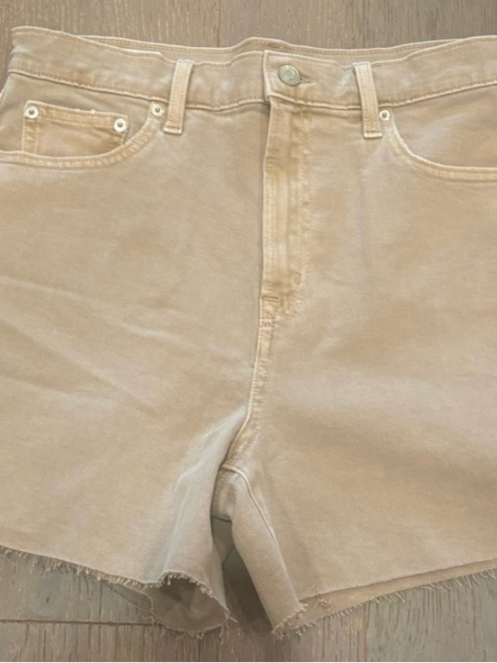 🎻GAP NWT High Rise Raw Hem Denim 4” Shorts size 10/30
